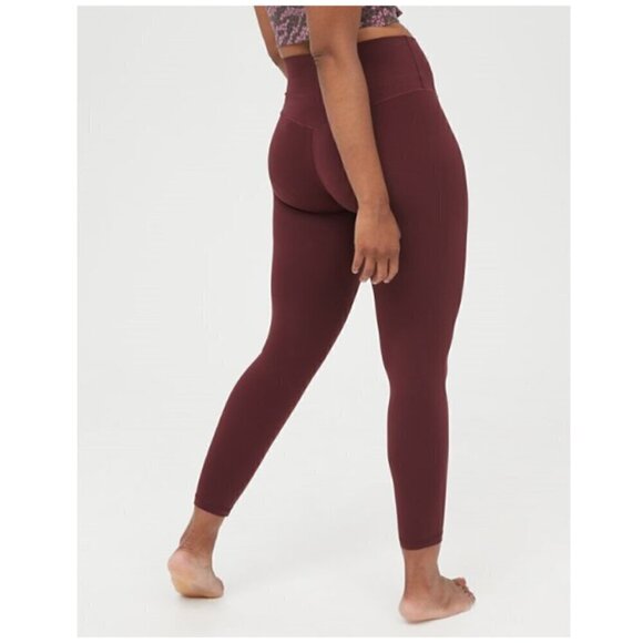 Aerie Offline Real Me Xtra Fabric Medium Support 7/8 Leggings Burgundy S NWT - Picture 2 of 8